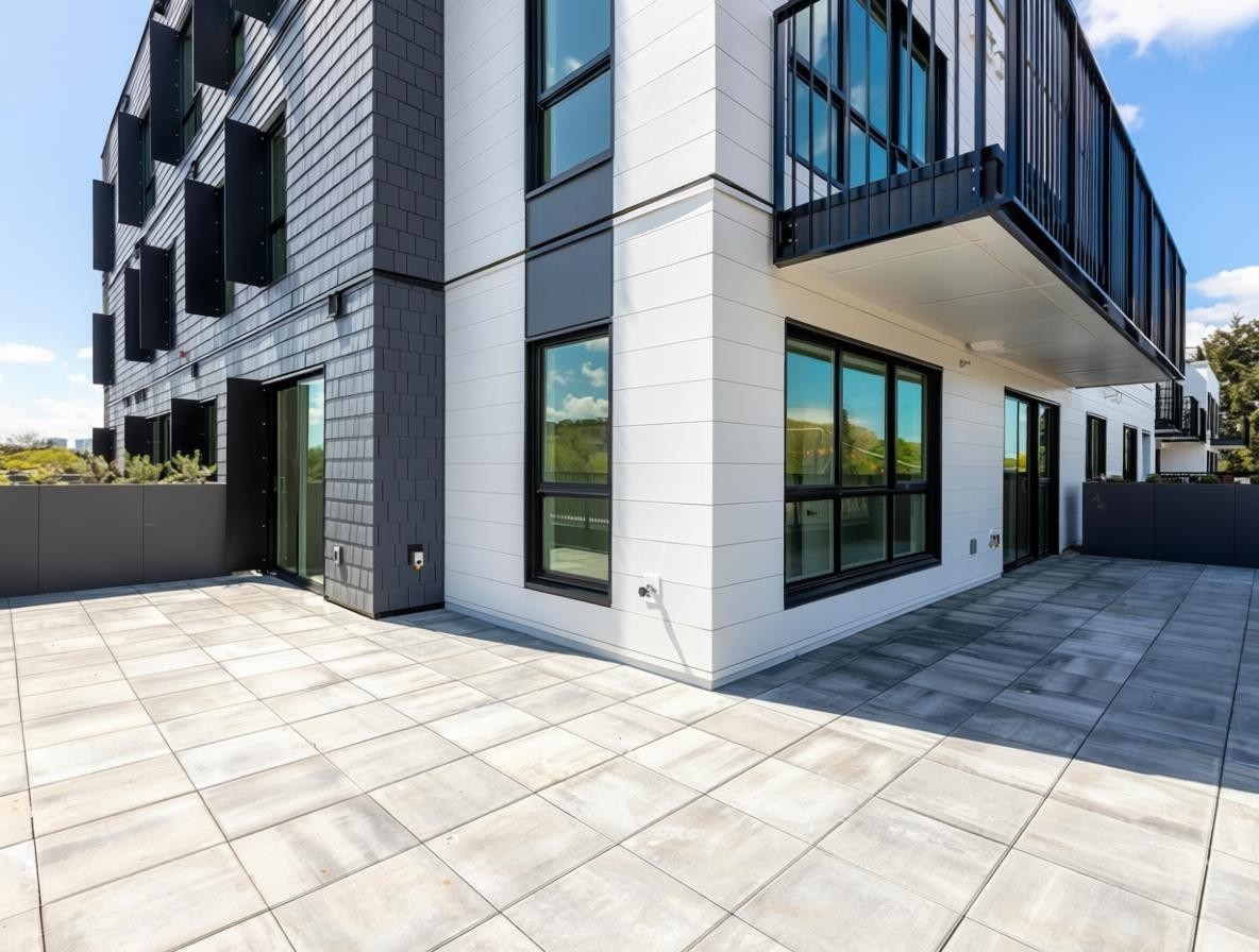 401-2235 Broadway E, Vancouver, BC - Outdoor With Exterior