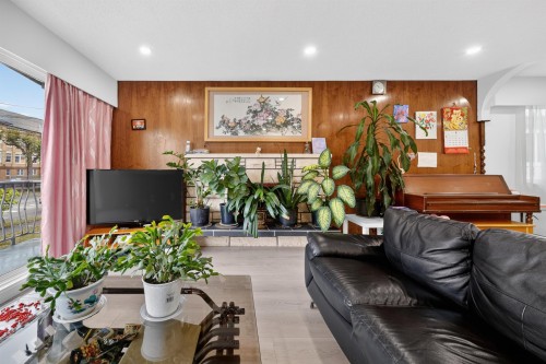 4657 Slocan Street, Vancouver, BC - Indoor