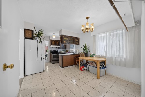 4657 Slocan Street, Vancouver, BC - Indoor