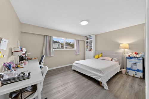 4657 Slocan Street, Vancouver, BC - Indoor Photo Showing Bedroom