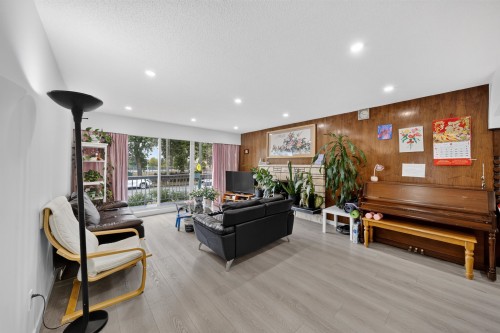 4657 Slocan Street, Vancouver, BC - Indoor