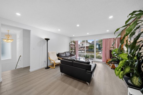 4657 Slocan Street, Vancouver, BC - Indoor