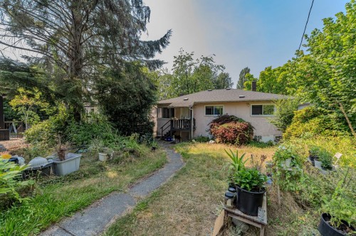 3026 Garden Drive, Vancouver, BC - Outdoor