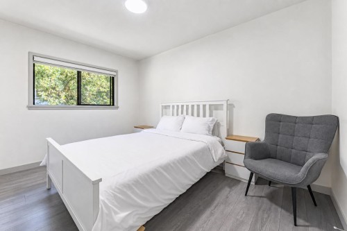 3008 Garden Drive, Vancouver, BC - Indoor Photo Showing Bedroom