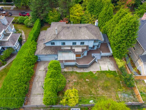 1975 18Th Avenue W, Vancouver, BC - Outdoor