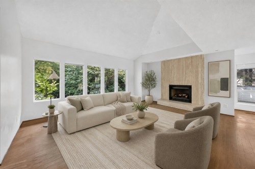 1975 18Th Avenue W, Vancouver, BC - Indoor Photo Showing Living Room With Fireplace