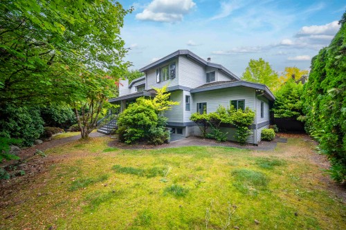 1975 18Th Avenue W, Vancouver, BC - Outdoor