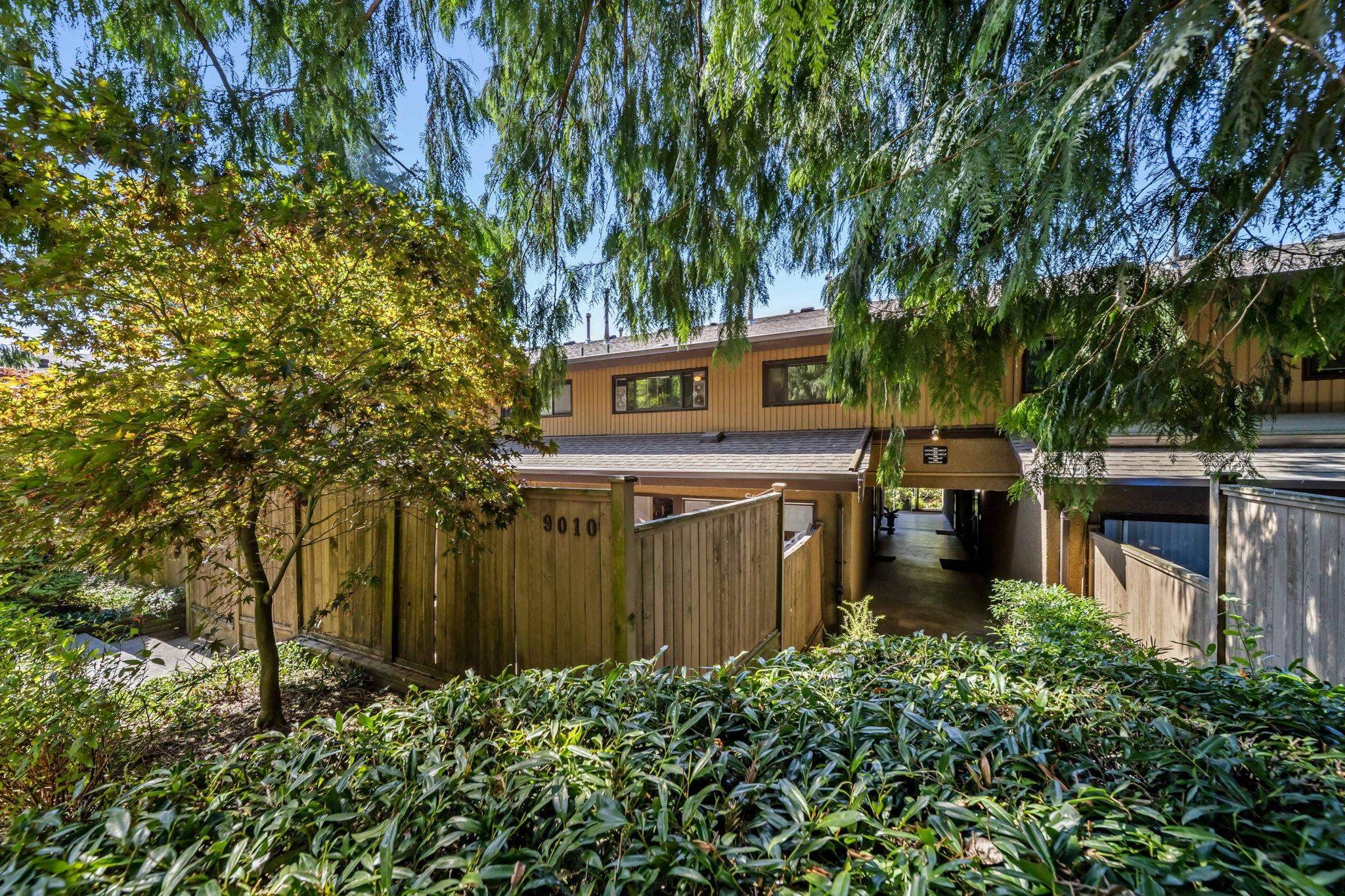 9010 Centaurus Circle, Burnaby, BC - Outdoor