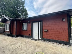 Coach House-11901 Gee St Maple Ridge, BC V2X 7L8