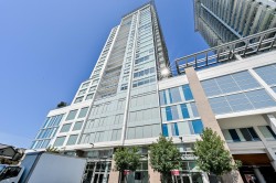 1005-988 Quayside Drive New Westminster, BC V3M 0L5