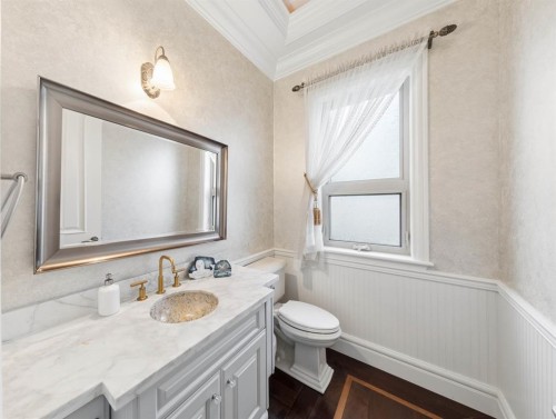 3587 38Th Avenue W, Vancouver, BC 