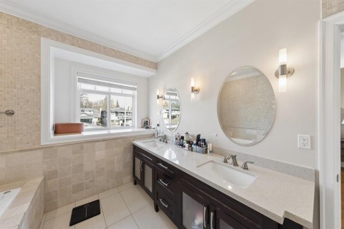 2911 35Th Avenue W, Vancouver, BC 