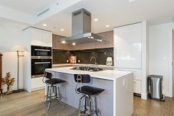 2025 Curling Road North Vancouver, BC V7P 0E1