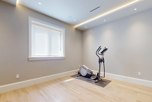 4014 36Th Avenue W, Vancouver, BC - Indoor Photo Showing Gym Room