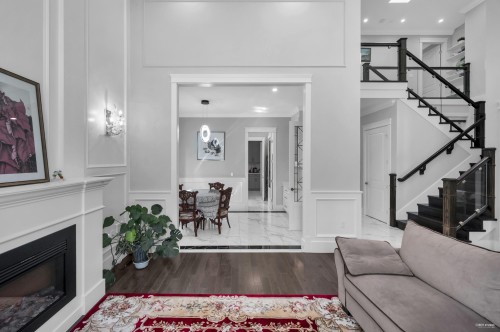 8351 Leslie Road, Richmond, BC - Indoor Photo Showing Living Room With Fireplace