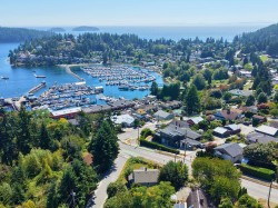 547 Fletcher Road NGibsons, BC V0N 1V0