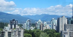 1806-1725 Pendrell Street Vancouver, BC V6G 2X7