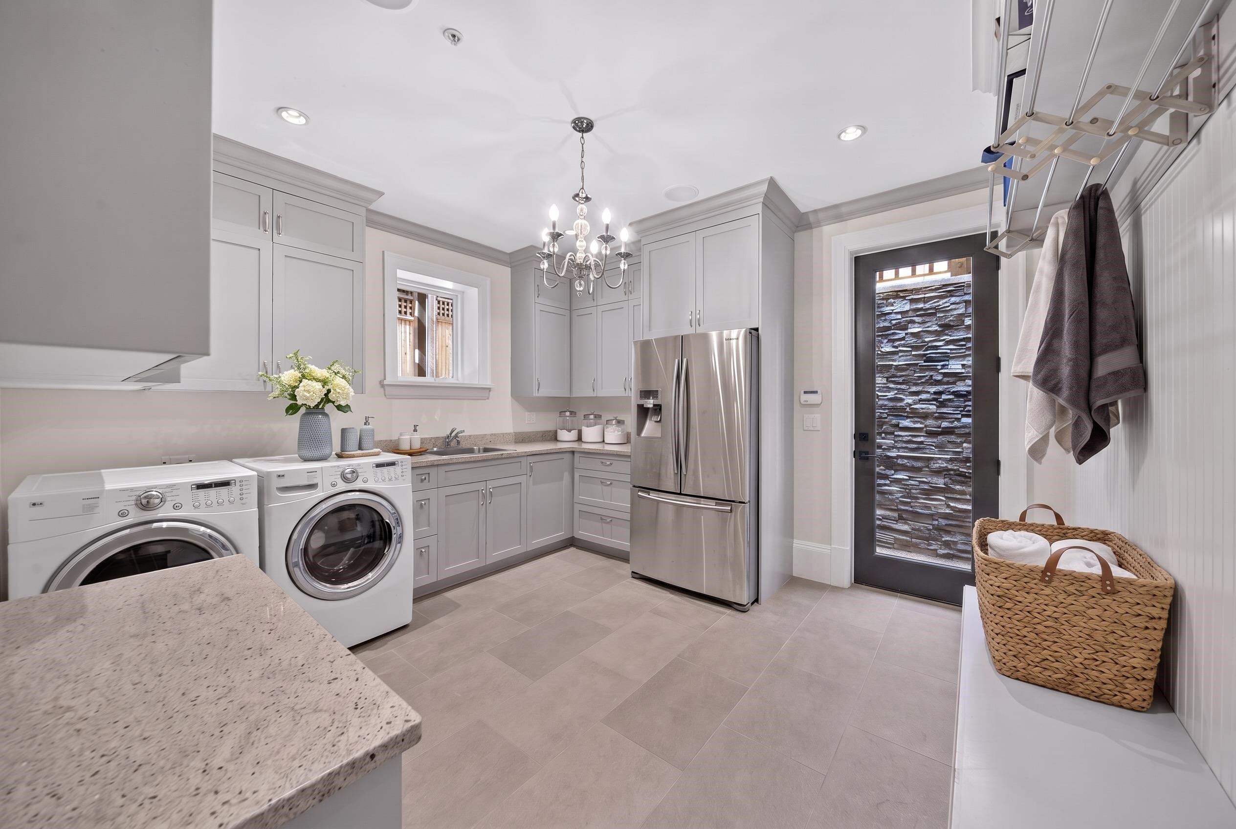2937 45Th Avenue W, Vancouver, BC
