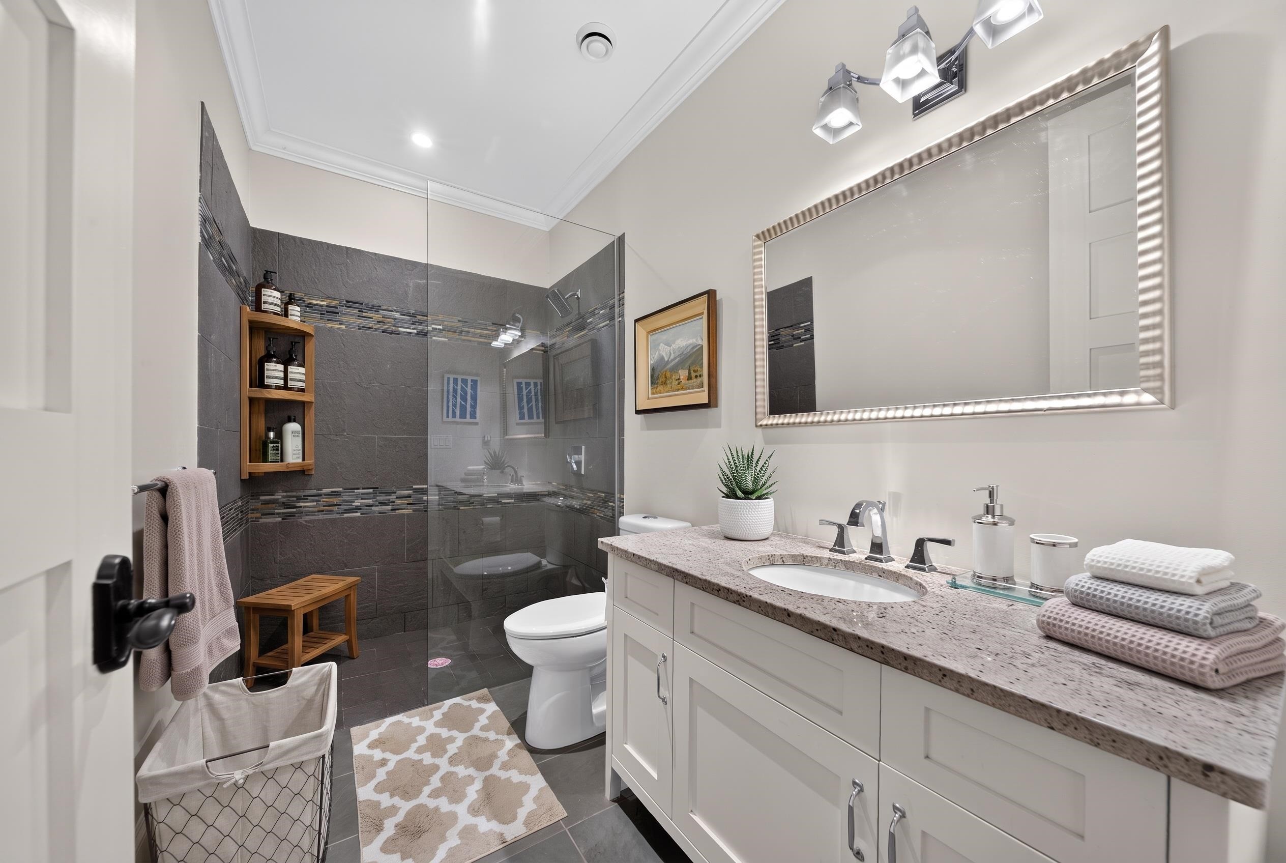 2937 45Th Avenue W, Vancouver, BC