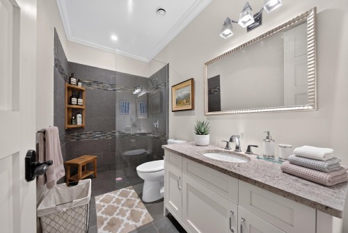 2937 45Th Avenue W, Vancouver, BC 