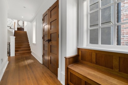 4588 2Nd Avenue W, Vancouver, BC 