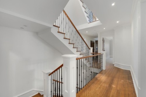4588 2Nd Avenue W, Vancouver, BC 