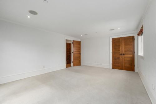 4588 2Nd Avenue W, Vancouver, BC 