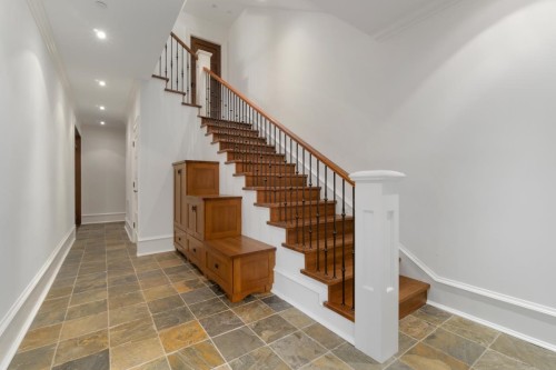 4588 2Nd Avenue W, Vancouver, BC 