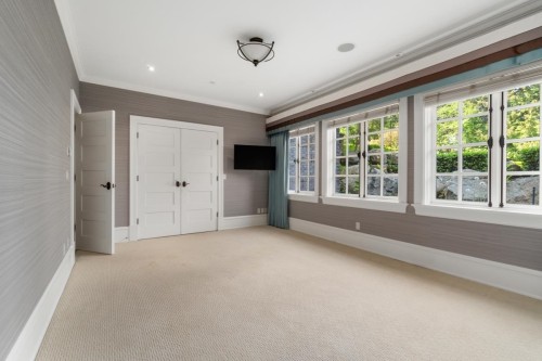 4588 2Nd Avenue W, Vancouver, BC 