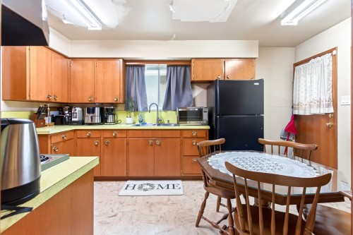 2175 Waverley Avenue, Vancouver, BC 