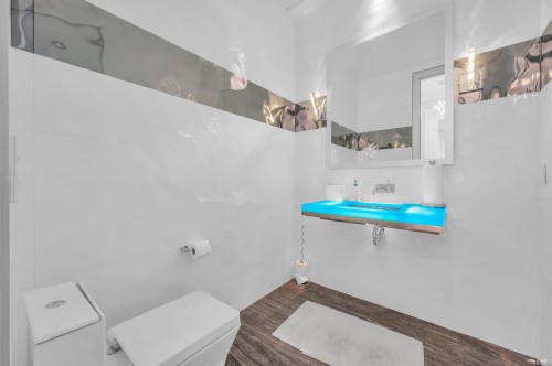 4055 39Th Avenue W, Vancouver, BC 
