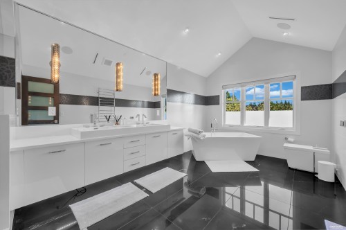 4055 39Th Avenue W, Vancouver, BC 