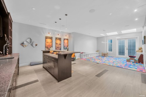 4055 39Th Avenue W, Vancouver, BC 