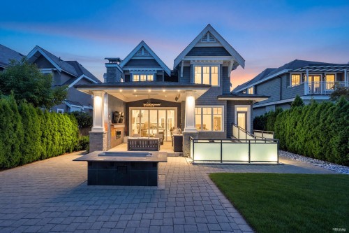 4055 39Th Avenue W, Vancouver, BC 