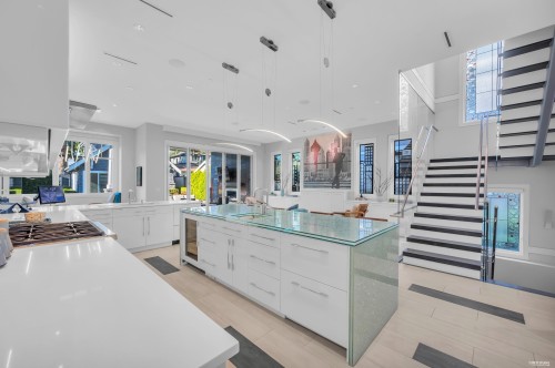 4055 39Th Avenue W, Vancouver, BC 