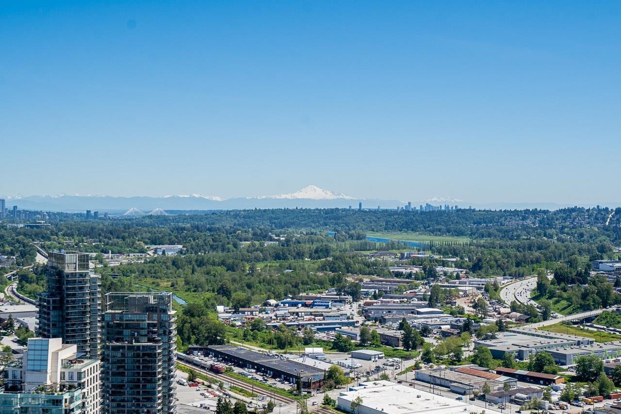 3907-4890 Lougheed Highway, Burnaby, BC