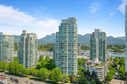 140X-1568 Alberni Street Vancouver, BC V6G 0E3