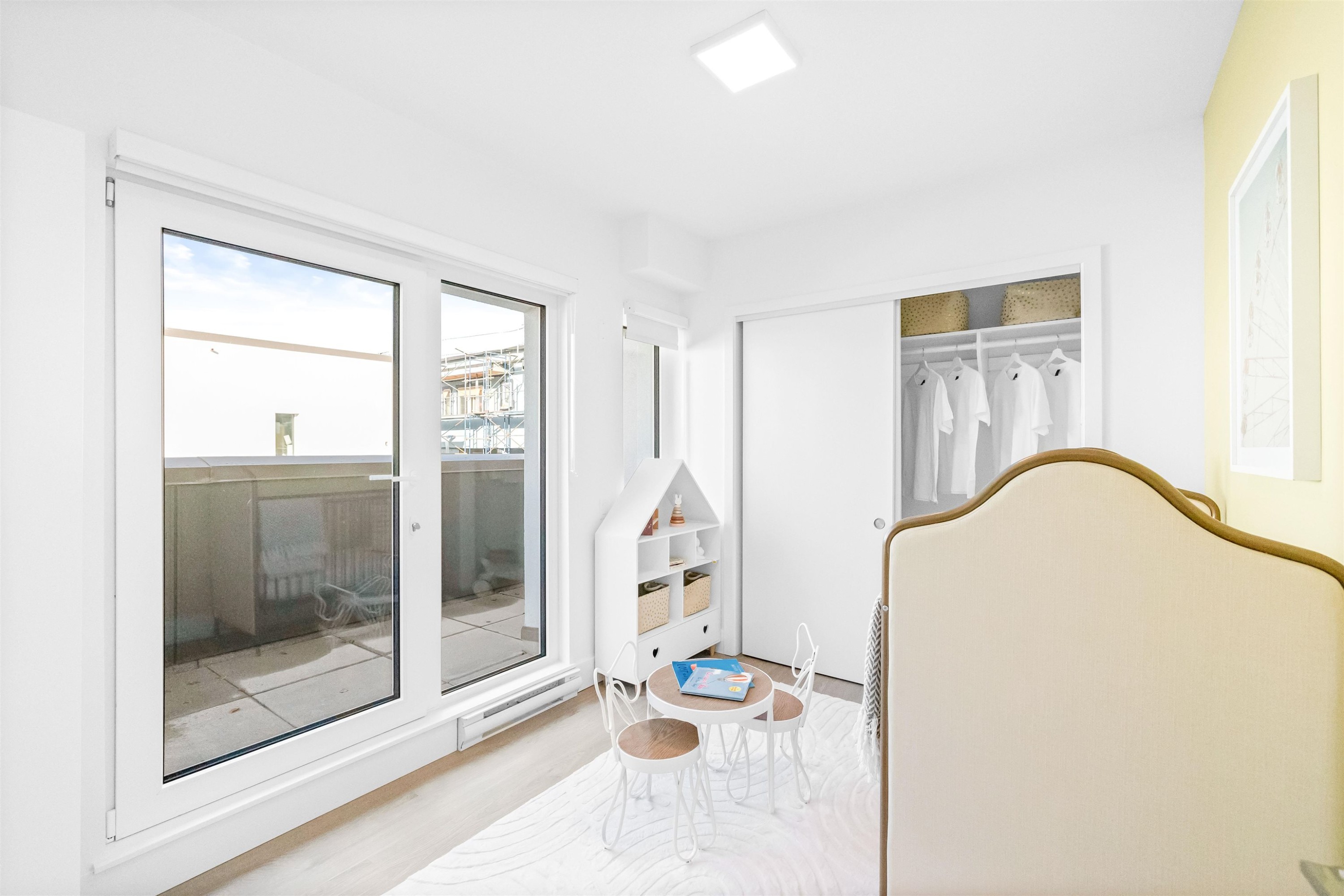 2069 1St Avenue E, Vancouver, BC