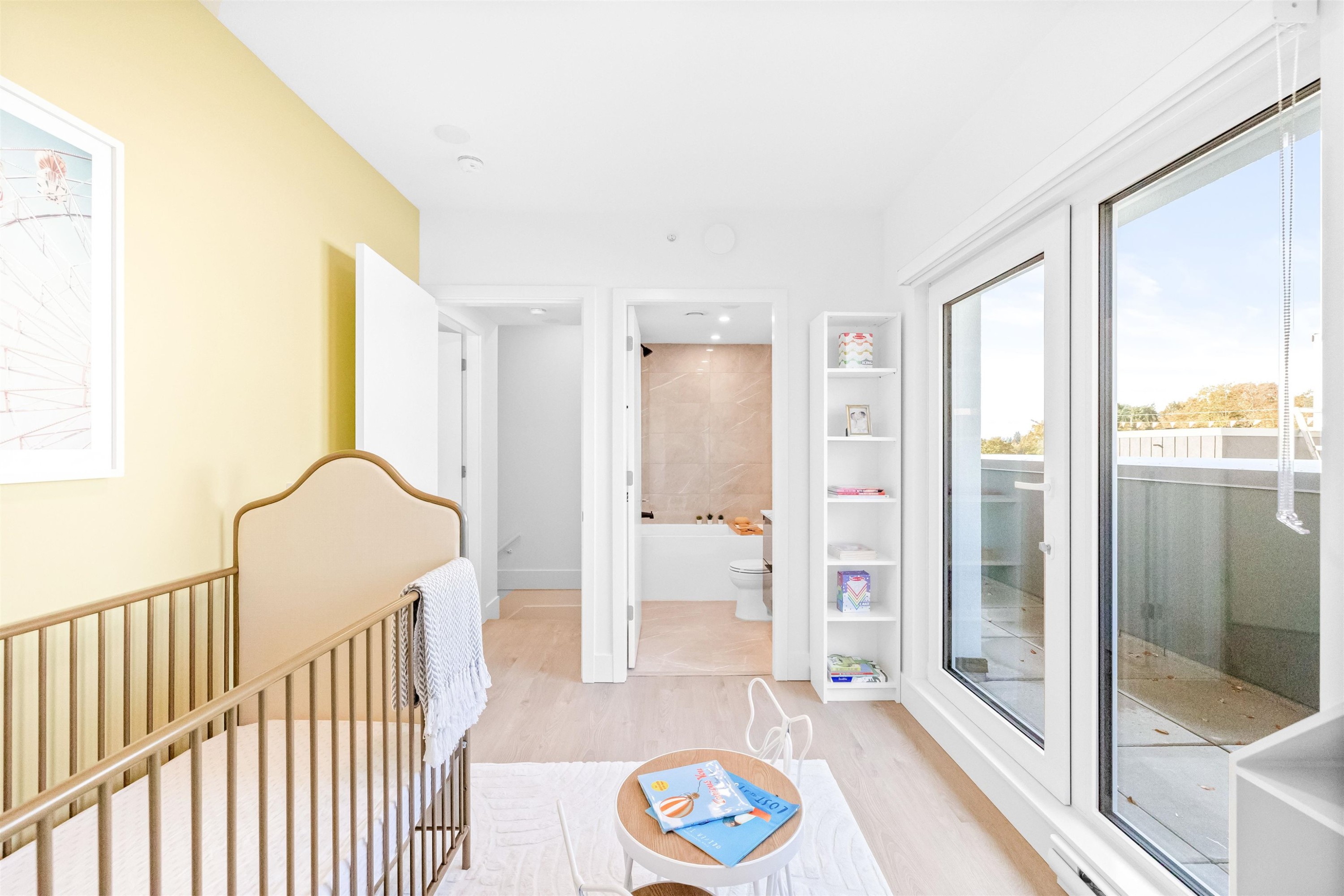 2069 1St Avenue E, Vancouver, BC