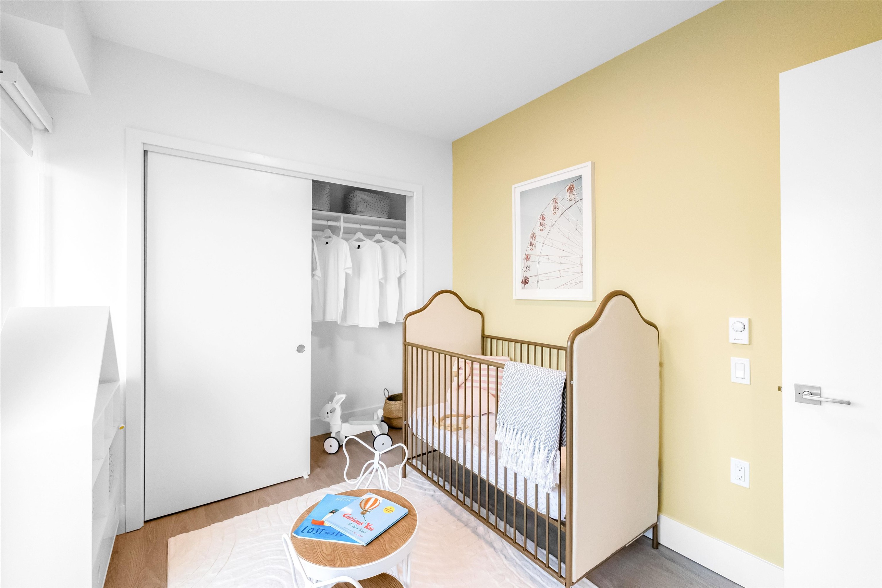2069 1St Avenue E, Vancouver, BC