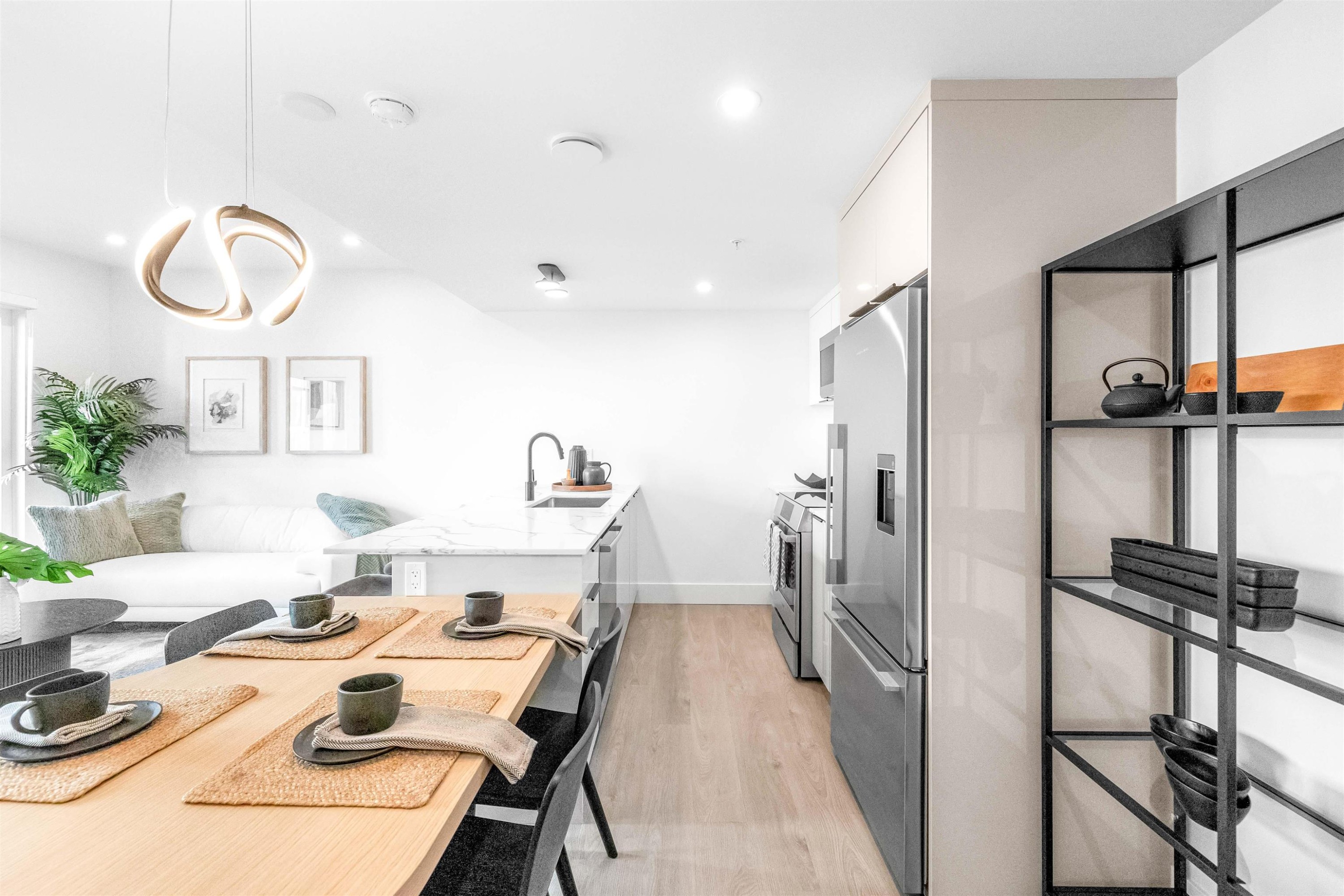 2069 1St Avenue E, Vancouver, BC