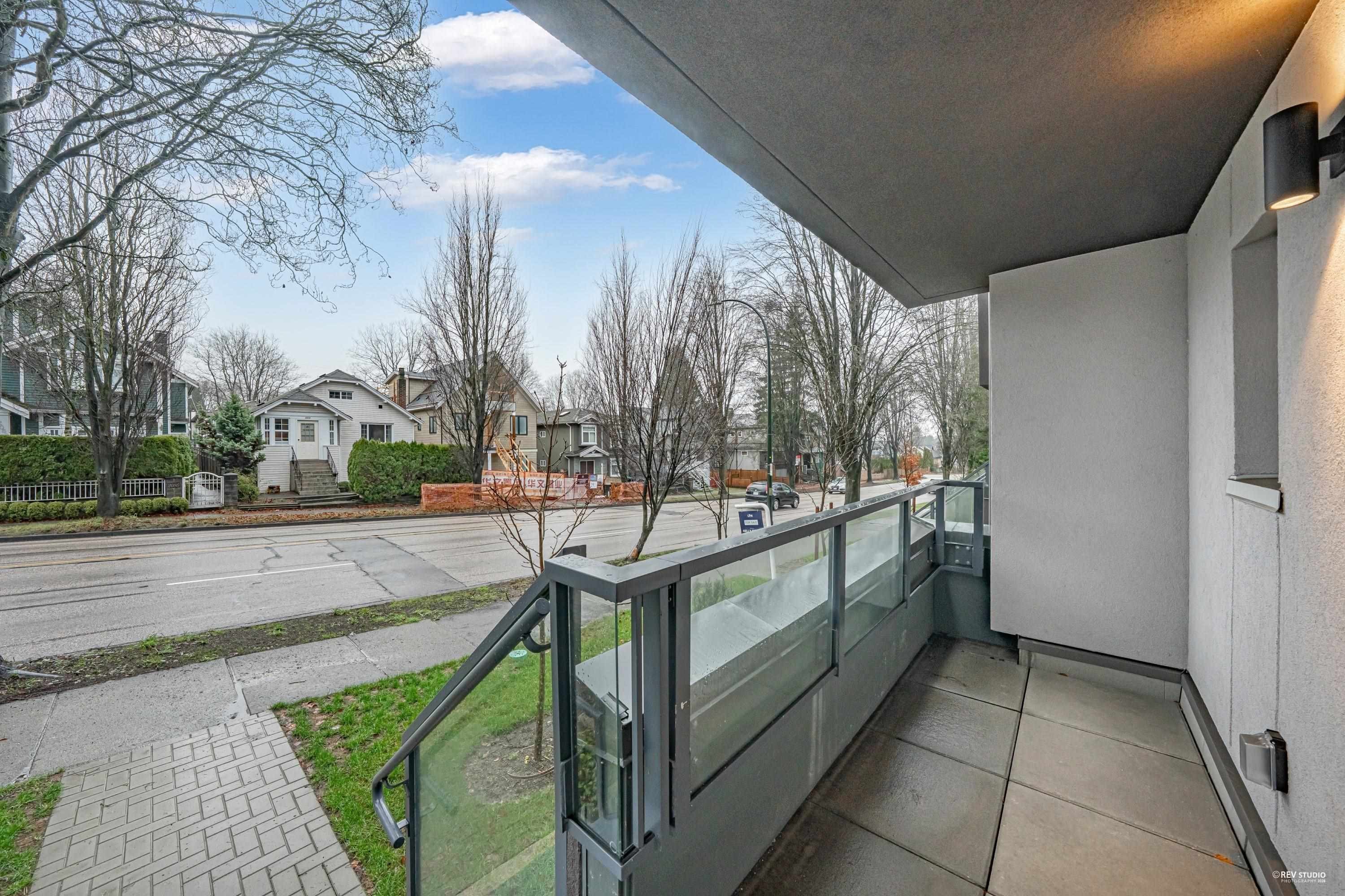 2071 1St Avenue E, Vancouver, BC