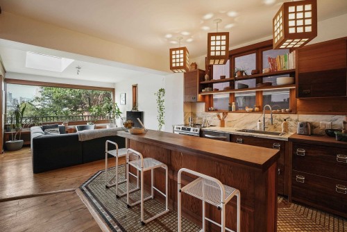 1243 7Th Avenue W, Vancouver, BC 