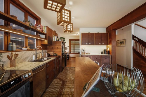 1243 7Th Avenue W, Vancouver, BC 