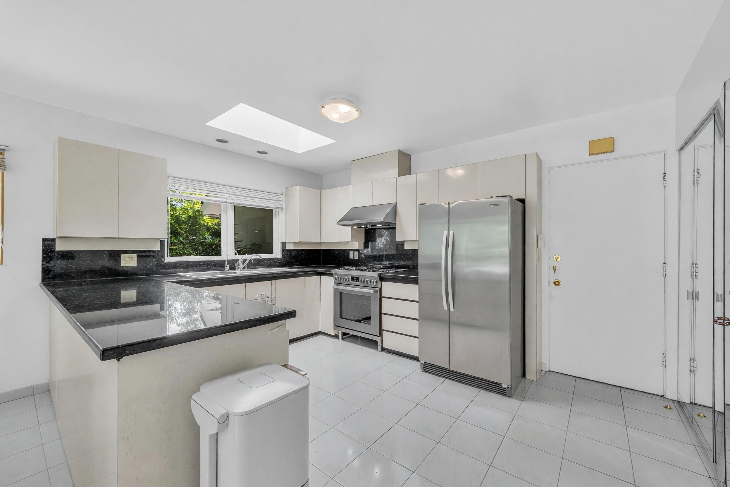 5985 Newton Wynd, Vancouver, BC