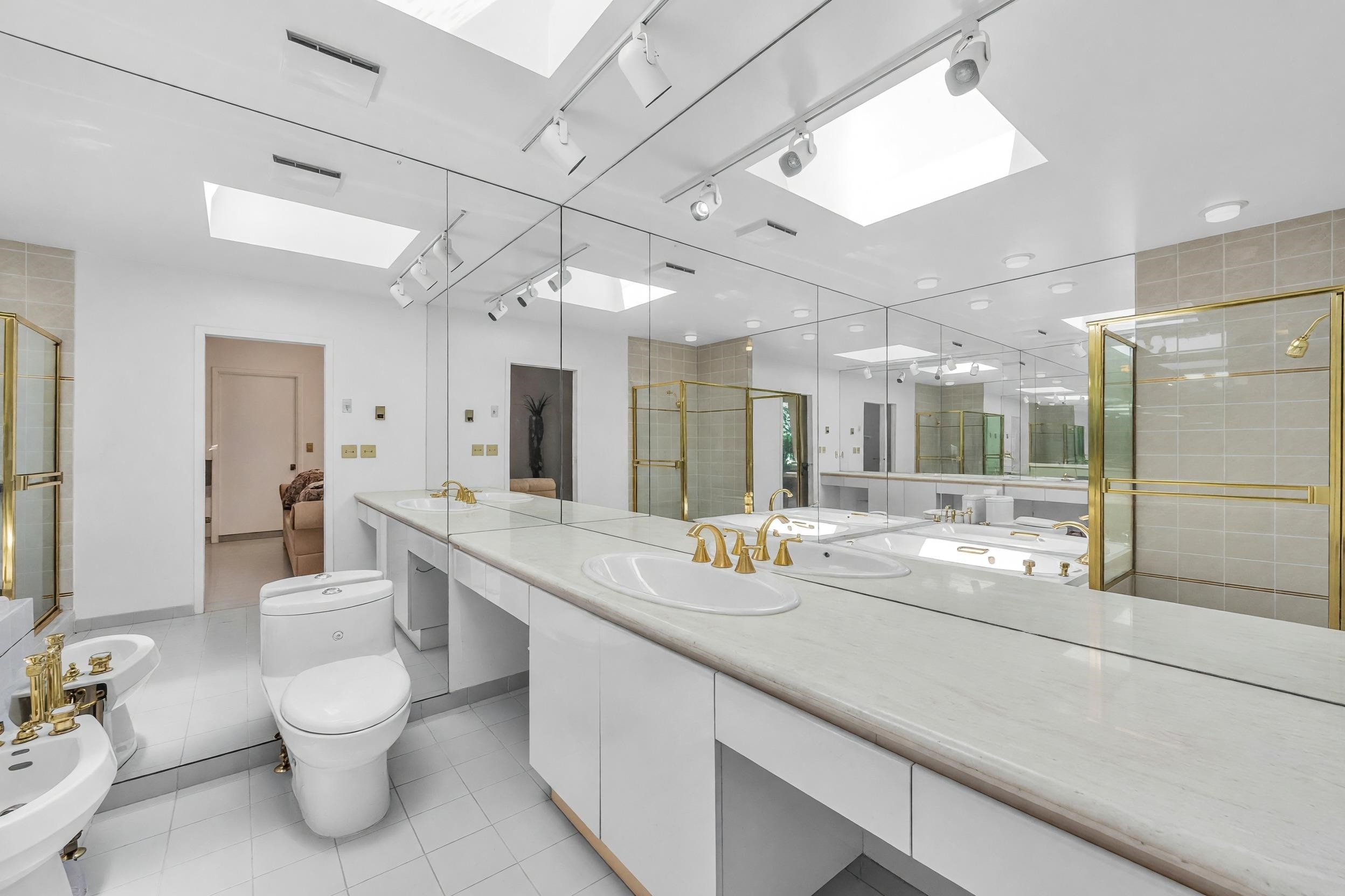 5985 Newton Wynd, Vancouver, BC