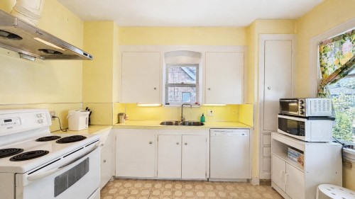 3847 23Rd Avenue W, Vancouver, BC 