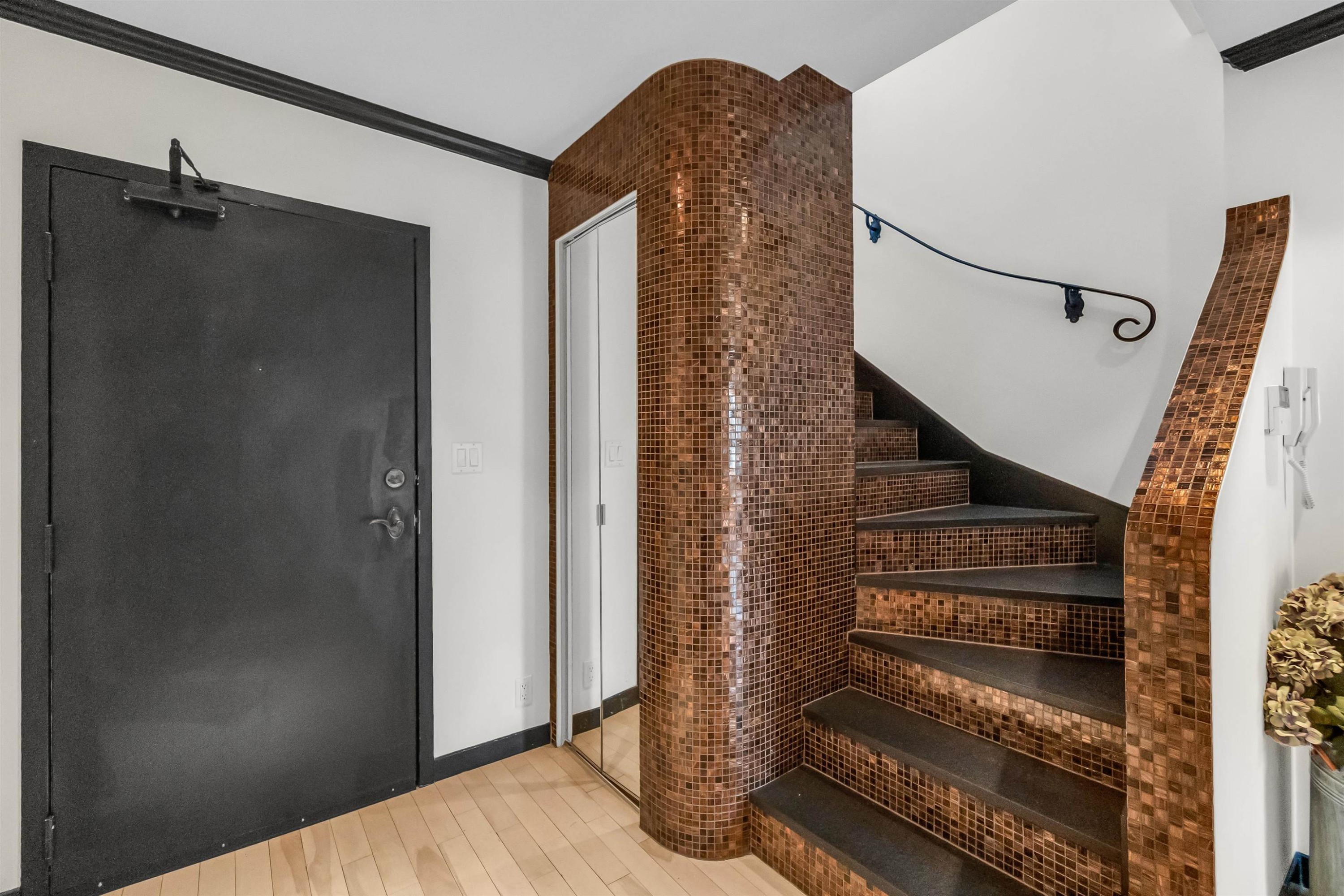 1848 1St Avenue W, Vancouver, BC