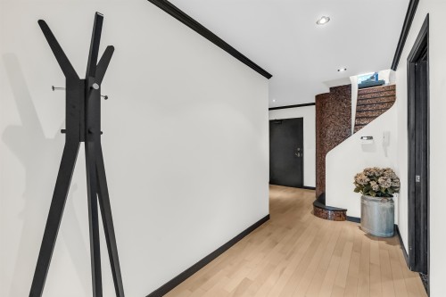 1848 1St Avenue W, Vancouver, BC 