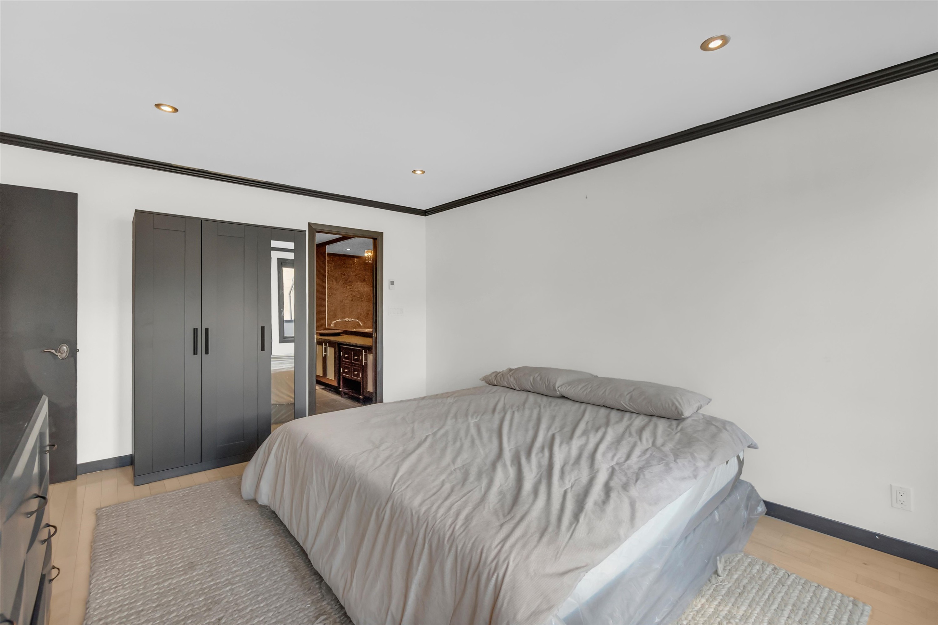 1848 1St Avenue W, Vancouver, BC